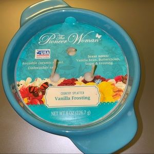 Pioneer Woman Stoneware 3 Wick Candle